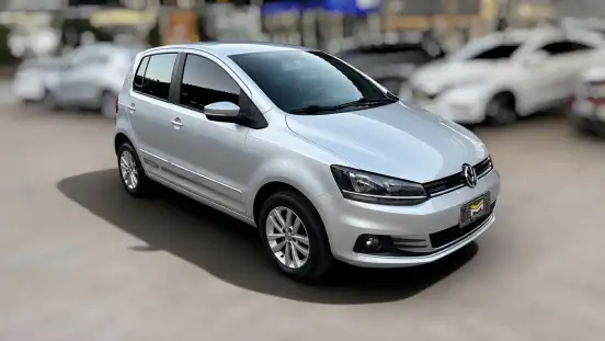 VOLKSWAGEN-FOX-2020