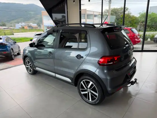 VOLKSWAGEN-FOX-1.6 MSI TOTAL FLEX XTREME 4P MANUAL VOLKSWAGEN-FOX-2019