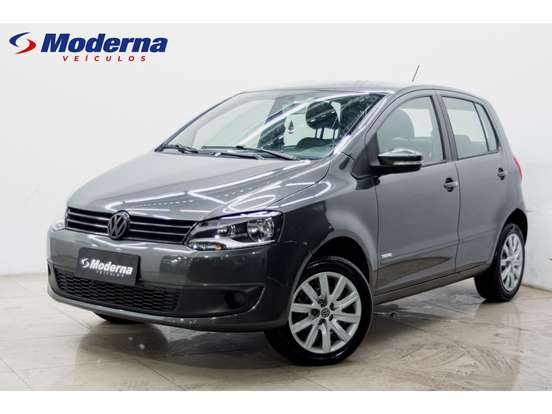 VOLKSWAGEN-FOX-2014