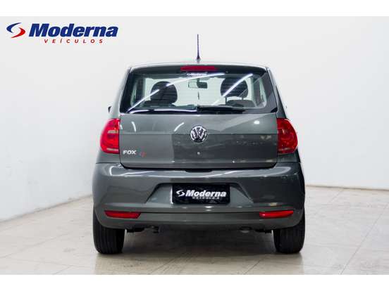 VOLKSWAGEN-FOX-2014