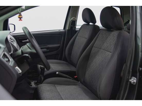 VOLKSWAGEN-FOX-1.0 MI 8V FLEX 4P MANUAL VOLKSWAGEN-FOX-2014