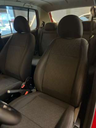 VOLKSWAGEN-FOX-2012