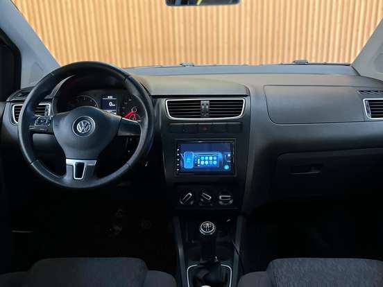 VOLKSWAGEN-FOX-1.0 MI 8V FLEX 4P MANUAL VOLKSWAGEN-FOX-2012