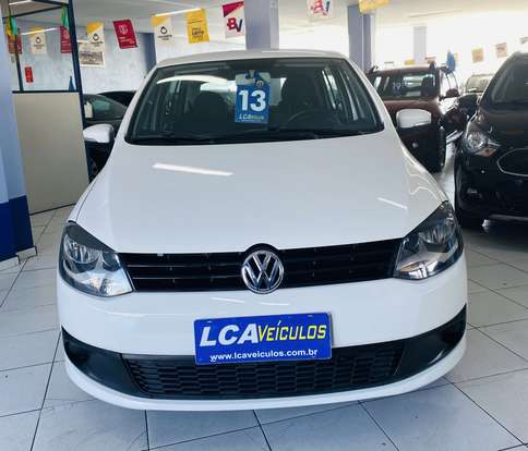 VOLKSWAGEN-FOX-2012