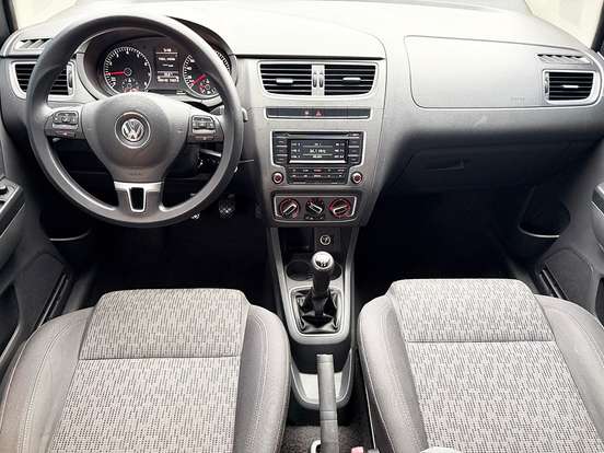 VOLKSWAGEN-FOX-1.0 MI 8V FLEX 4P MANUAL VOLKSWAGEN-FOX-2013