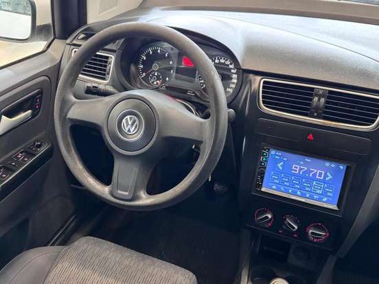 VOLKSWAGEN-FOX-1.6 MI 8V FLEX 4P MANUAL VOLKSWAGEN-FOX-2012