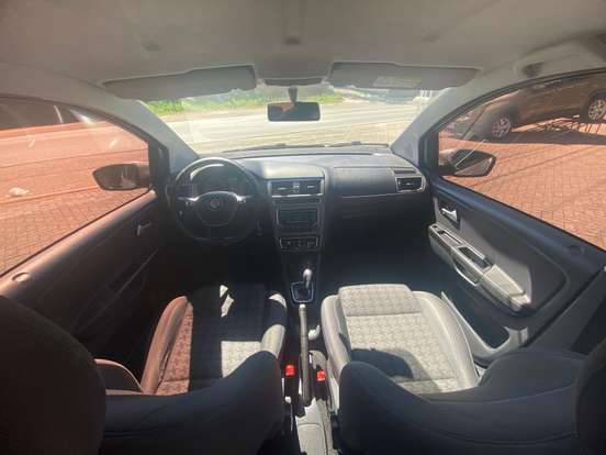 VOLKSWAGEN-FOX-1.6 MSI COMFORTLINE 8V FLEX 4P MANUAL VOLKSWAGEN-FOX-2015