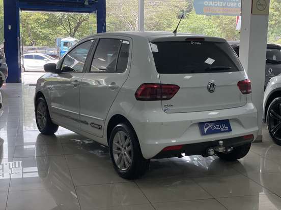 VOLKSWAGEN-FOX-2018