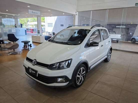 VOLKSWAGEN-FOX-2019