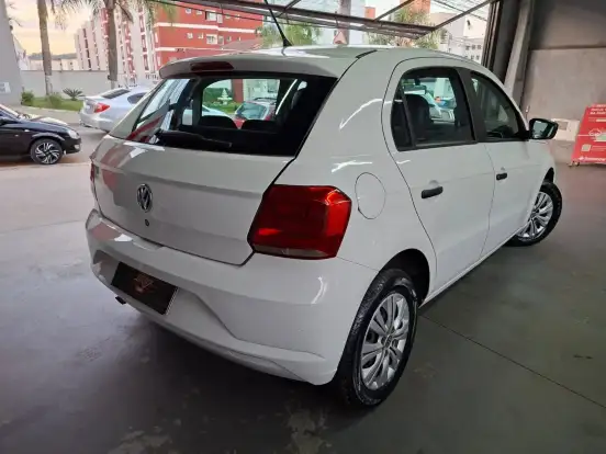 VOLKSWAGEN-GOL-2021