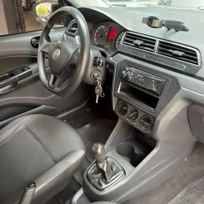 VOLKSWAGEN-GOL-2021