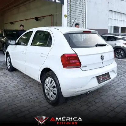 VOLKSWAGEN-GOL-2022