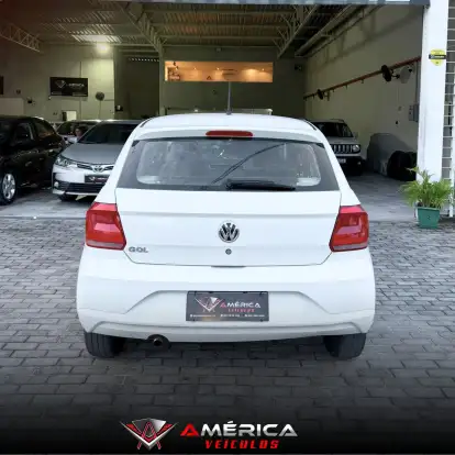 VOLKSWAGEN-GOL-2022