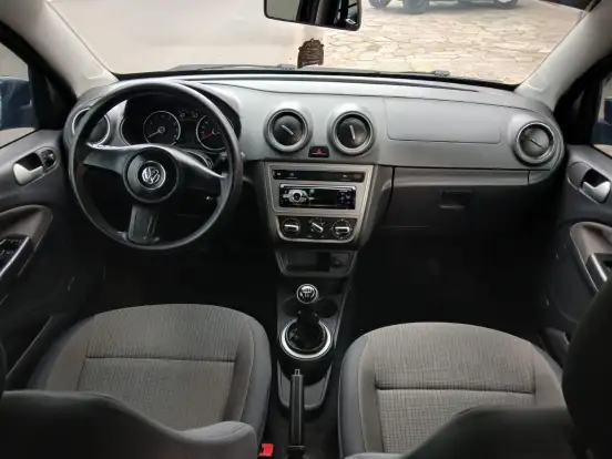 VOLKSWAGEN-GOL-2013