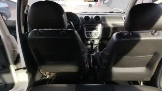 VOLKSWAGEN-GOL-2012