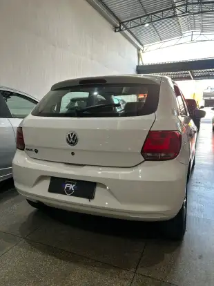 VOLKSWAGEN-GOL-2015