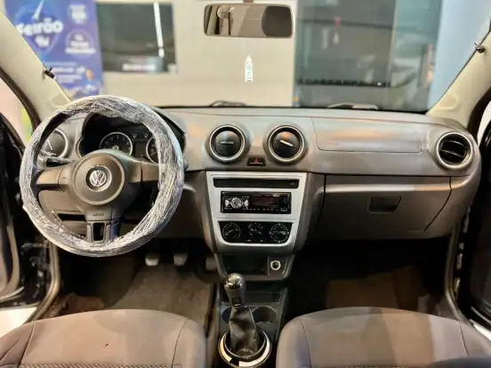 VOLKSWAGEN-GOL-2015