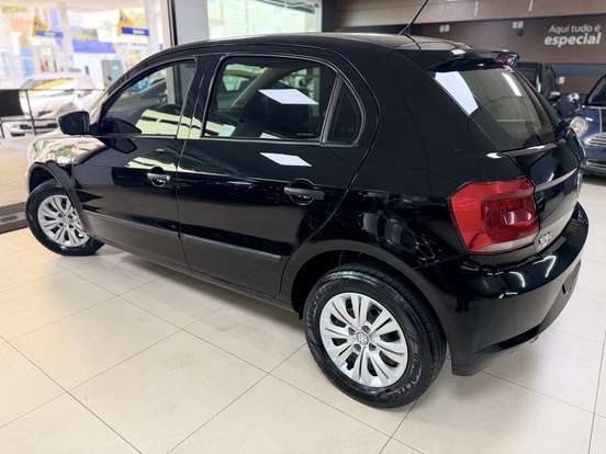 VOLKSWAGEN-GOL-1.0 12V MPI TOTALFLEX TRENDLINE 4P MANUAL VOLKSWAGEN-GOL-2017