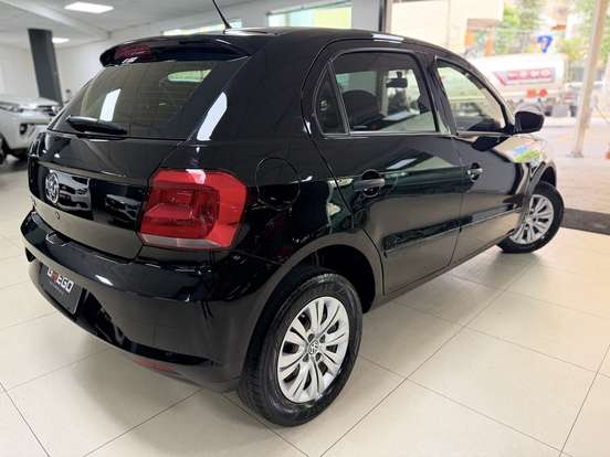 VOLKSWAGEN-GOL-1.0 12V MPI TOTALFLEX TRENDLINE 4P MANUAL VOLKSWAGEN-GOL-2017