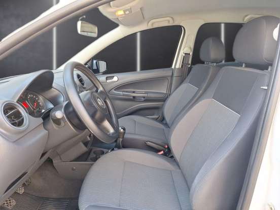 VOLKSWAGEN-GOL-1.0 MI 8V FLEX 4P MANUAL VOLKSWAGEN-GOL-2013
