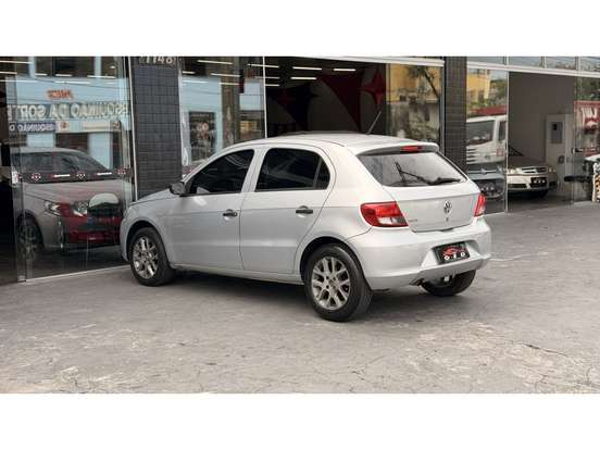 VOLKSWAGEN-GOL-2010