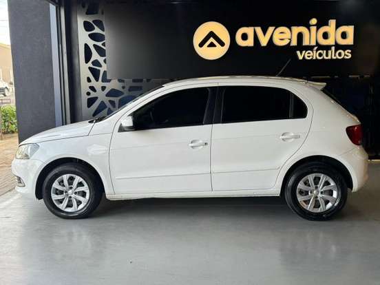 VOLKSWAGEN-GOL-1.0 MI TRENDLINE 8V FLEX 4P MANUAL VOLKSWAGEN-GOL-2014