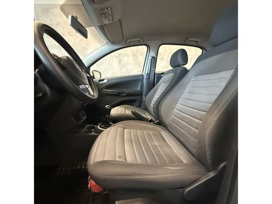 VOLKSWAGEN-GOL-1.6 MI HIGHLINE 8V FLEX 4P MANUAL VOLKSWAGEN-GOL-2014