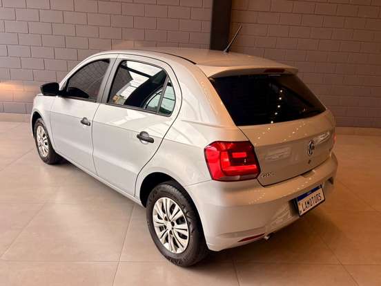 VOLKSWAGEN-GOL-2017