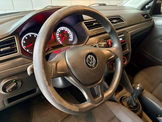 VOLKSWAGEN-GOL-2017