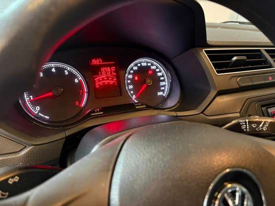 VOLKSWAGEN-GOL-2017