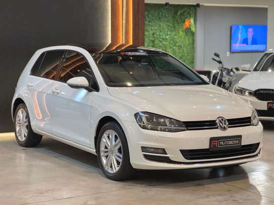 VOLKSWAGEN-GOLF-1.4 TSI HIGHLINE 16V GASOLINA 4P AUTOMÁTICO VOLKSWAGEN-GOLF-2014