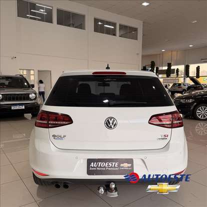 VOLKSWAGEN-GOLF-2014