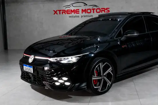 VOLKSWAGEN-GOLF-2026