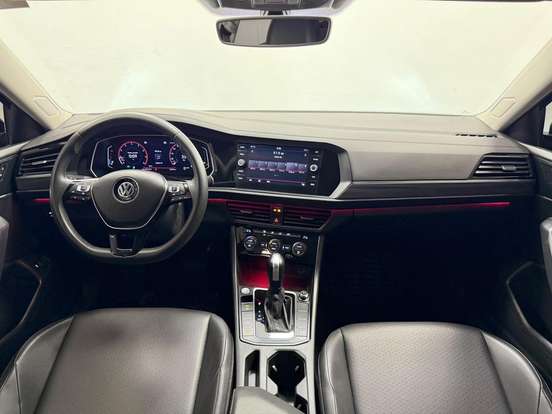 VOLKSWAGEN-JETTA-2019