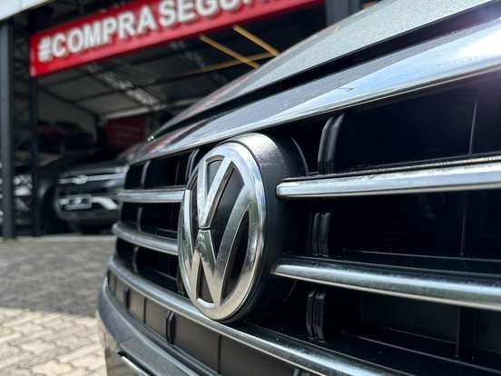 VOLKSWAGEN-JETTA-1.4 250 TSI TOTAL FLEX COMFORTLINE TIPTRONIC VOLKSWAGEN-JETTA-2019