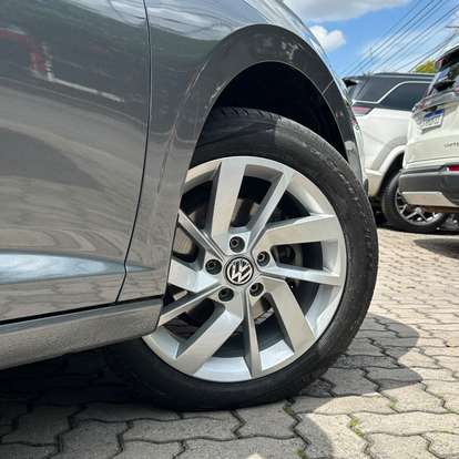 VOLKSWAGEN-JETTA-2019