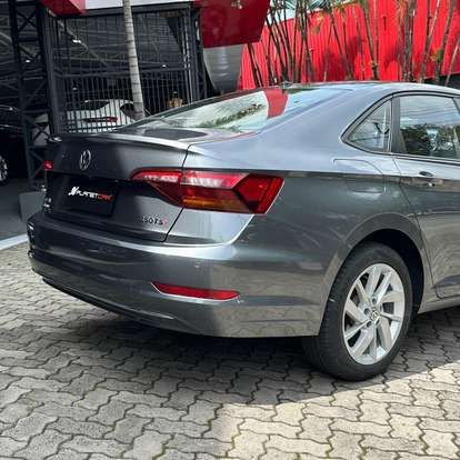 VOLKSWAGEN-JETTA-2019