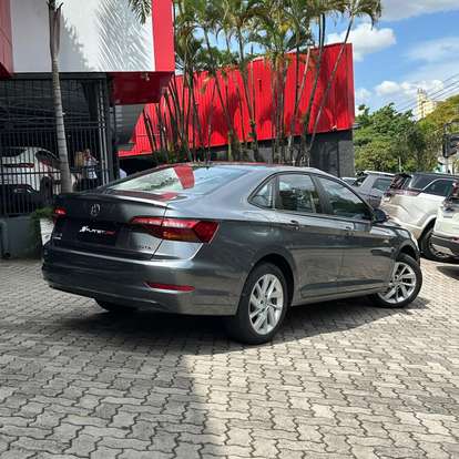 VOLKSWAGEN-JETTA-2019
