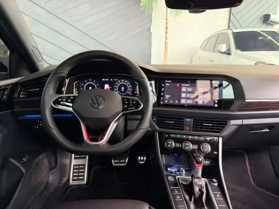 VOLKSWAGEN-JETTA-2023