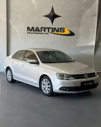 VOLKSWAGEN JETTA 2.0 COMFORTLINE FLEX 4P TIPTRONIC