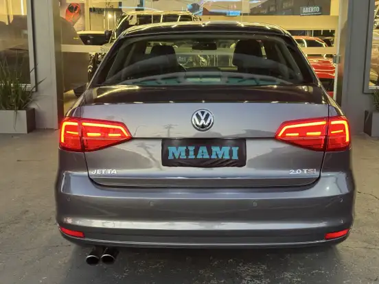 VOLKSWAGEN-JETTA-2017