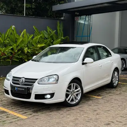 VOLKSWAGEN-JETTA-2.5 I VARIANT 20V 170CV GASOLINA 4P TIPTRONIC VOLKSWAGEN-JETTA-2010