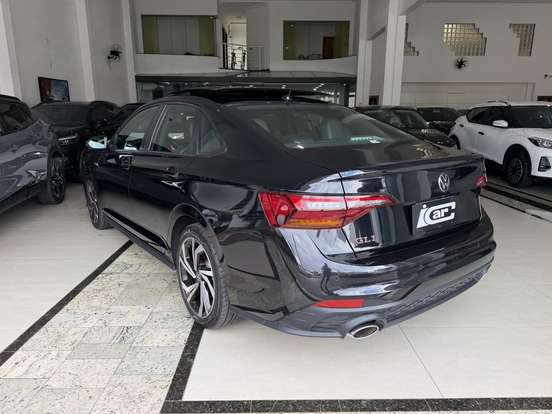 VOLKSWAGEN-JETTA-2023