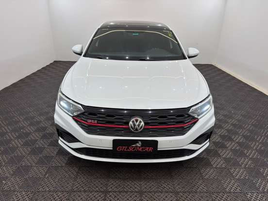 VOLKSWAGEN-JETTA-2019