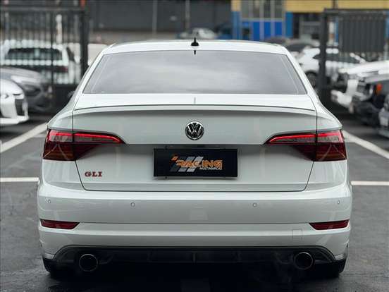 VOLKSWAGEN-JETTA-2019