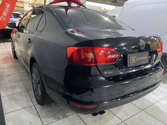 VOLKSWAGEN-JETTA-2.0 COMFORTLINE FLEX 4P TIPTRONIC VOLKSWAGEN-JETTA-2012