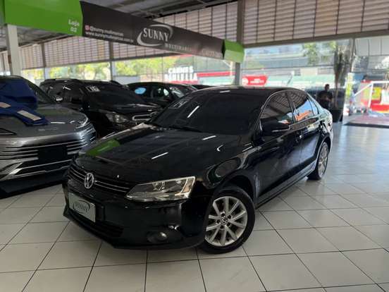 VOLKSWAGEN-JETTA-2014