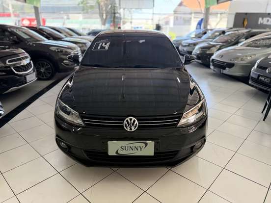 VOLKSWAGEN-JETTA-2014