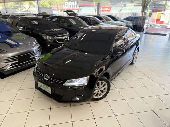 VOLKSWAGEN-JETTA-2014