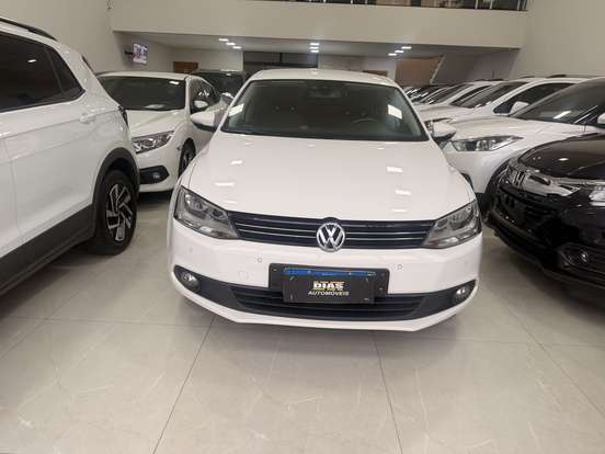 VOLKSWAGEN-JETTA-2.0 COMFORTLINE FLEX 4P TIPTRONIC VOLKSWAGEN-JETTA-2013